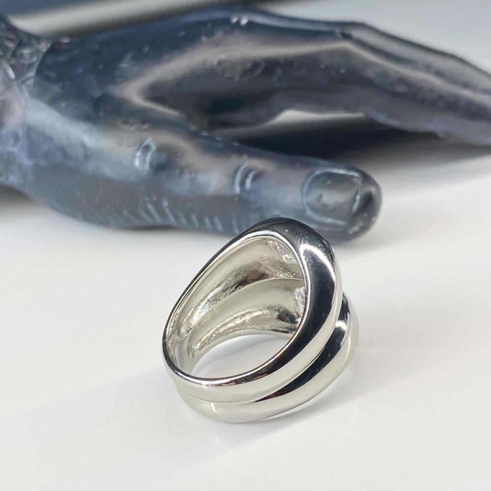 New Silver Mirroring Rhinestone Statement Ring - image 7